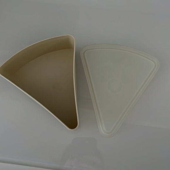 Tupperware Pie Slice Wedge Vintage Container Almond 269-11 - Picture 5 of 8
